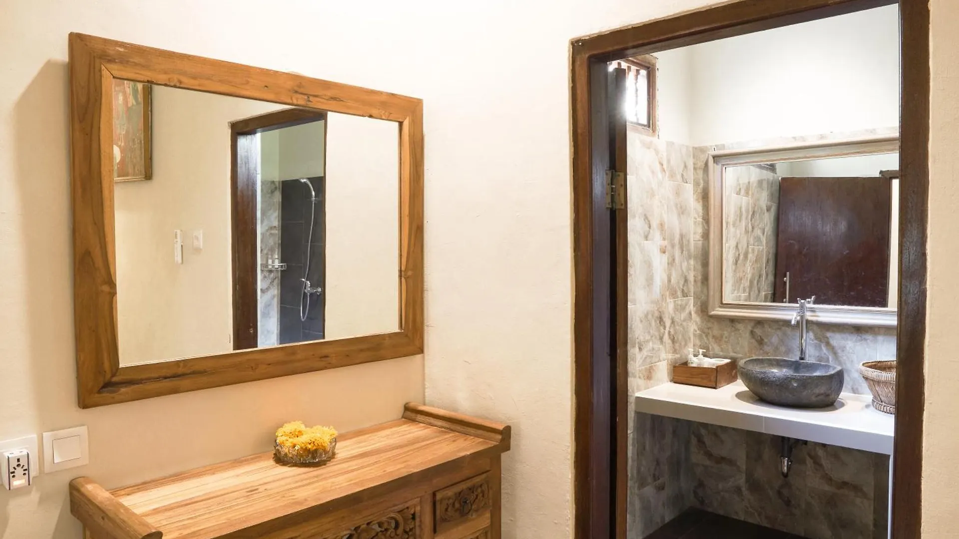 Πανσιόν Nirwa 1 Ubud Guesthouse