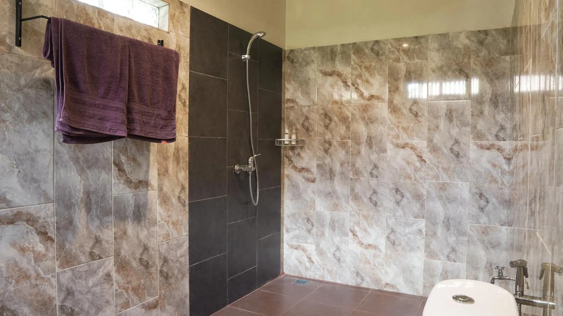 Nirwa 1 Ubud Guesthouse 0*, Ουμπούντ